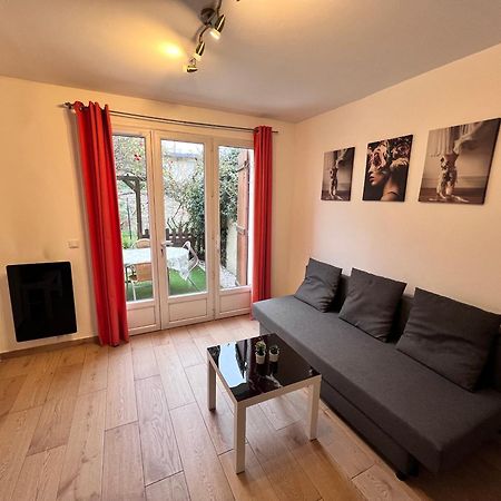 Apartamento F2 Avec Terrasse Saint-Denis  Exterior foto