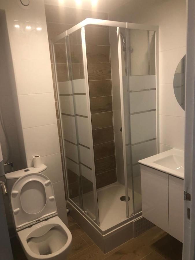 Apartamento F2 Avec Terrasse Saint-Denis  Exterior foto